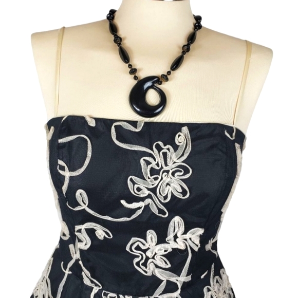 Roberta Black & Cream Floral Embroidered Boho Spaghetti Strap Mini Dress - Picture 5 of 13